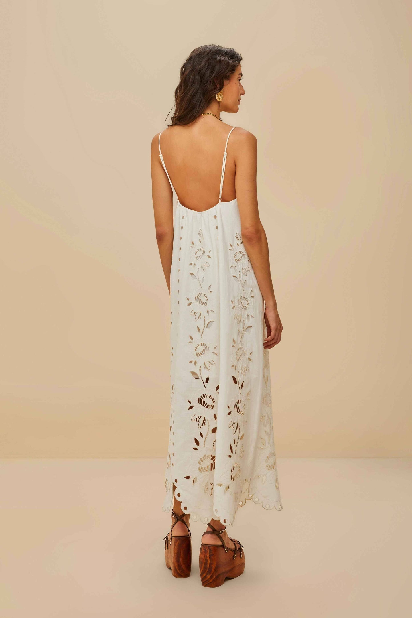 Off-White Richelieu LENZING™ ECOVERO™ Euroflax™ Maxi Dress | FARM Rio Near Me
