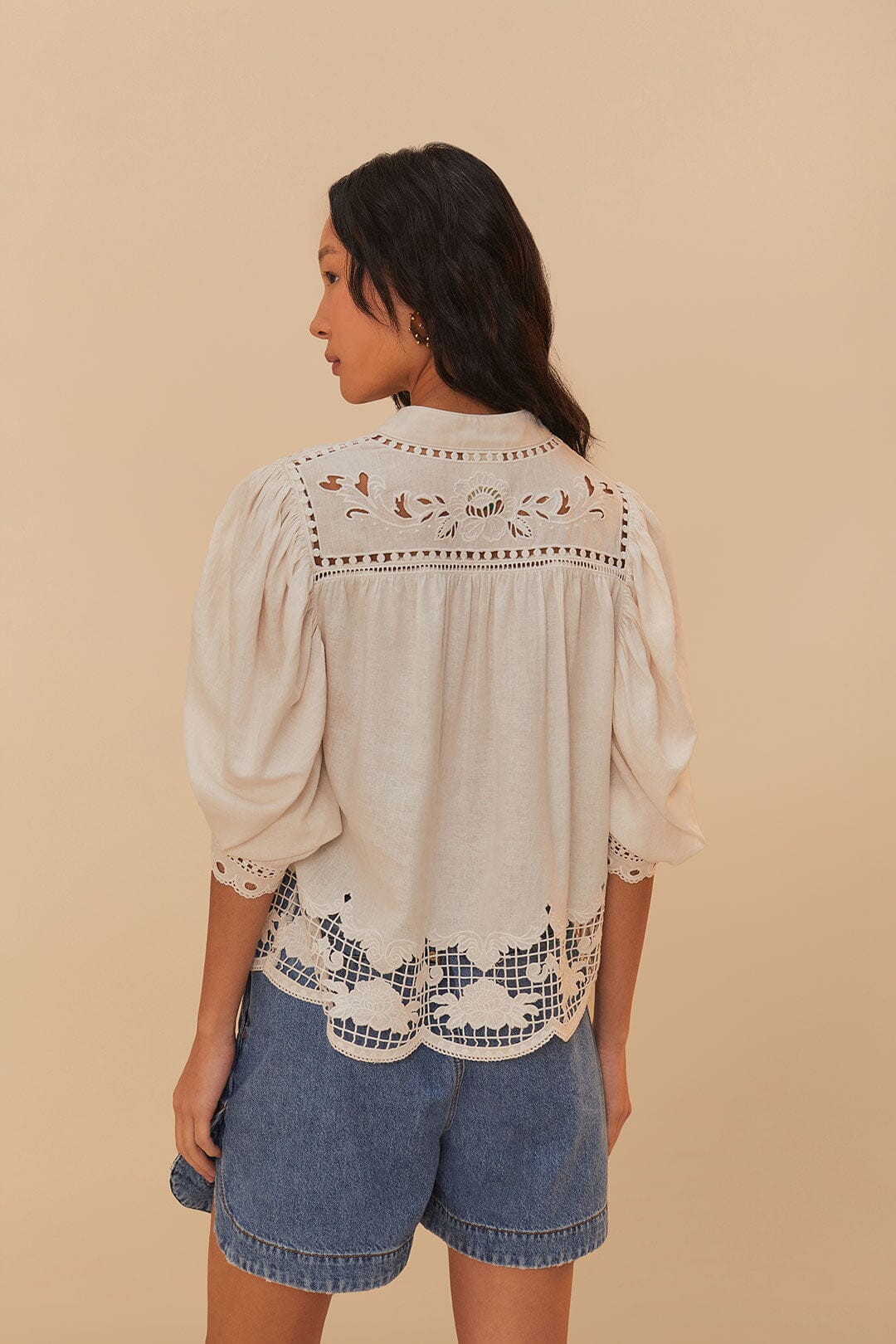 Off-White Romantic Richelieu LENZING™ ECOVERO™ Euroflax™ Blouse | FARM Rio