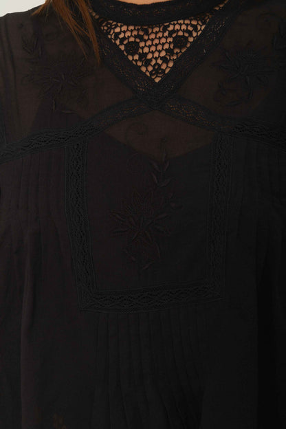 Black Short Sleeve Collar Blouse | FARM Rio Online