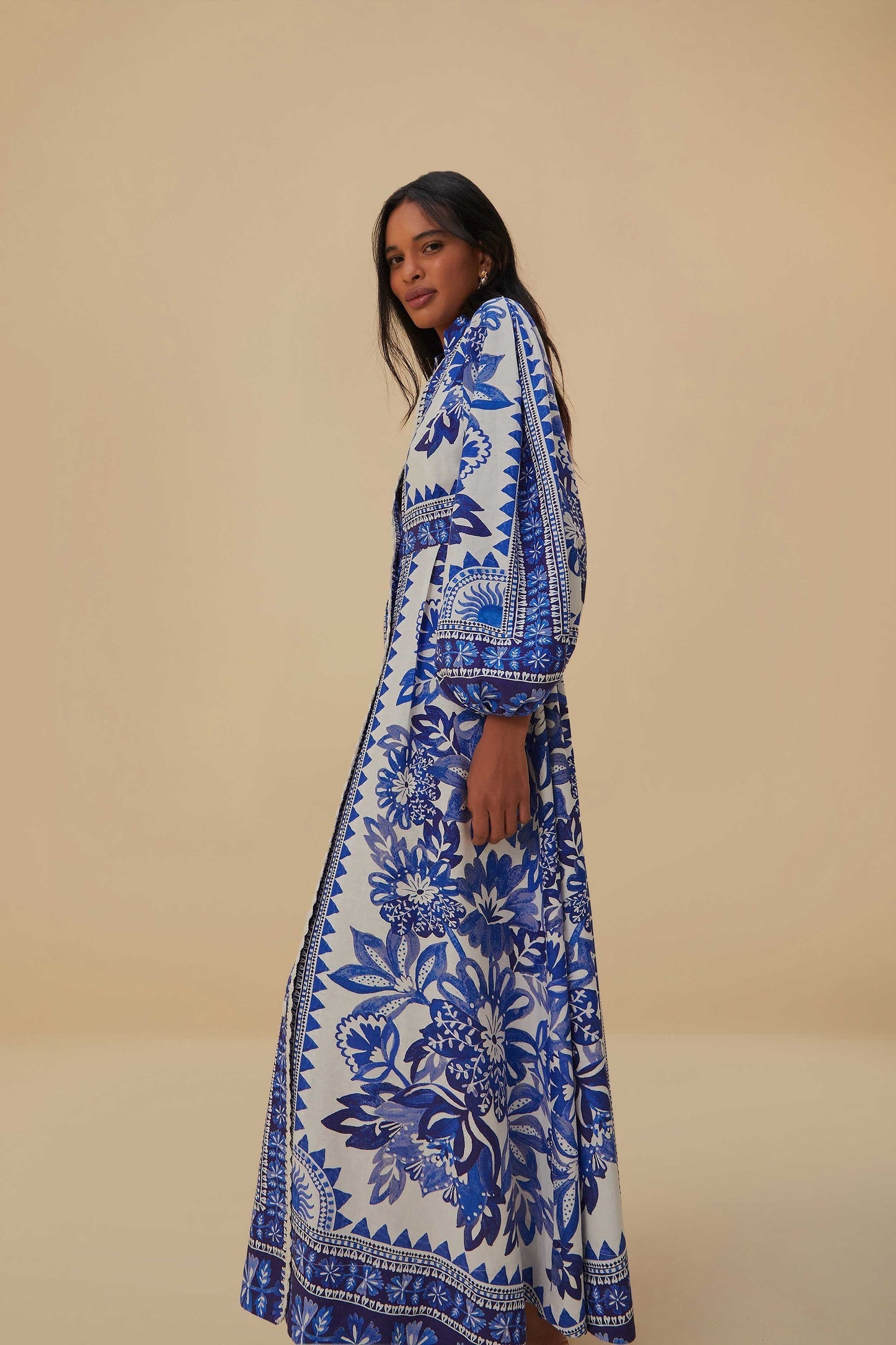 Off-White Flora Tapestry Lenzing™ Ecovero™ Euroflax™ Maxi Dress | FARM Rio On Sale