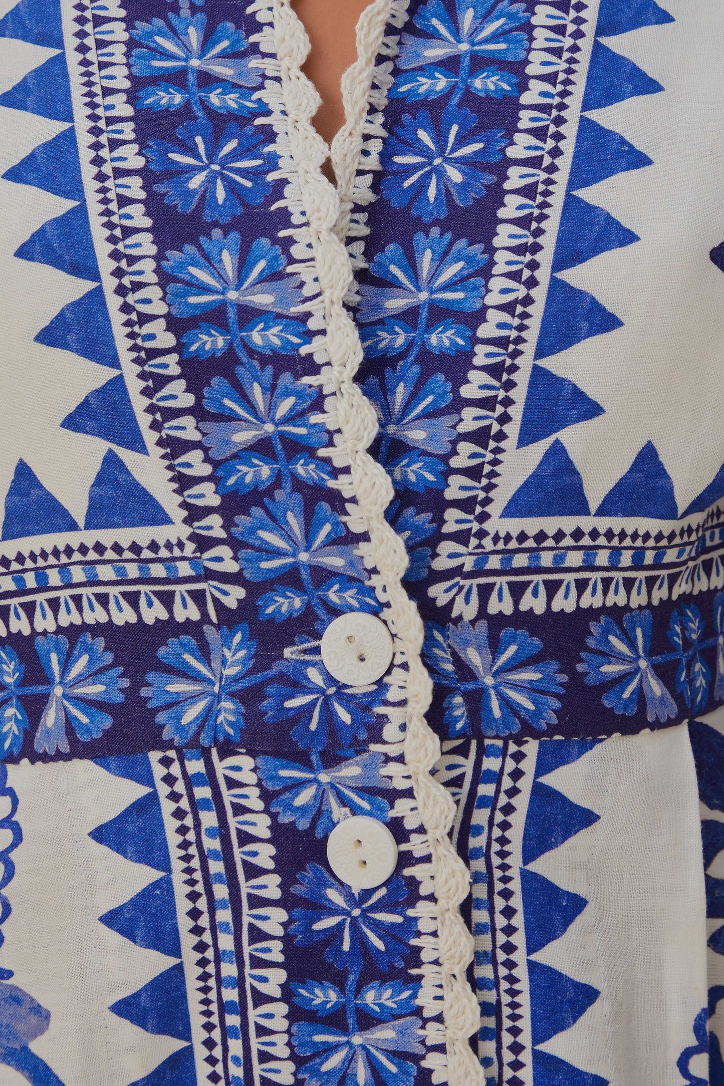 Off-White Flora Tapestry Lenzing™ Ecovero™ Euroflax™ Maxi Dress | FARM Rio On Sale