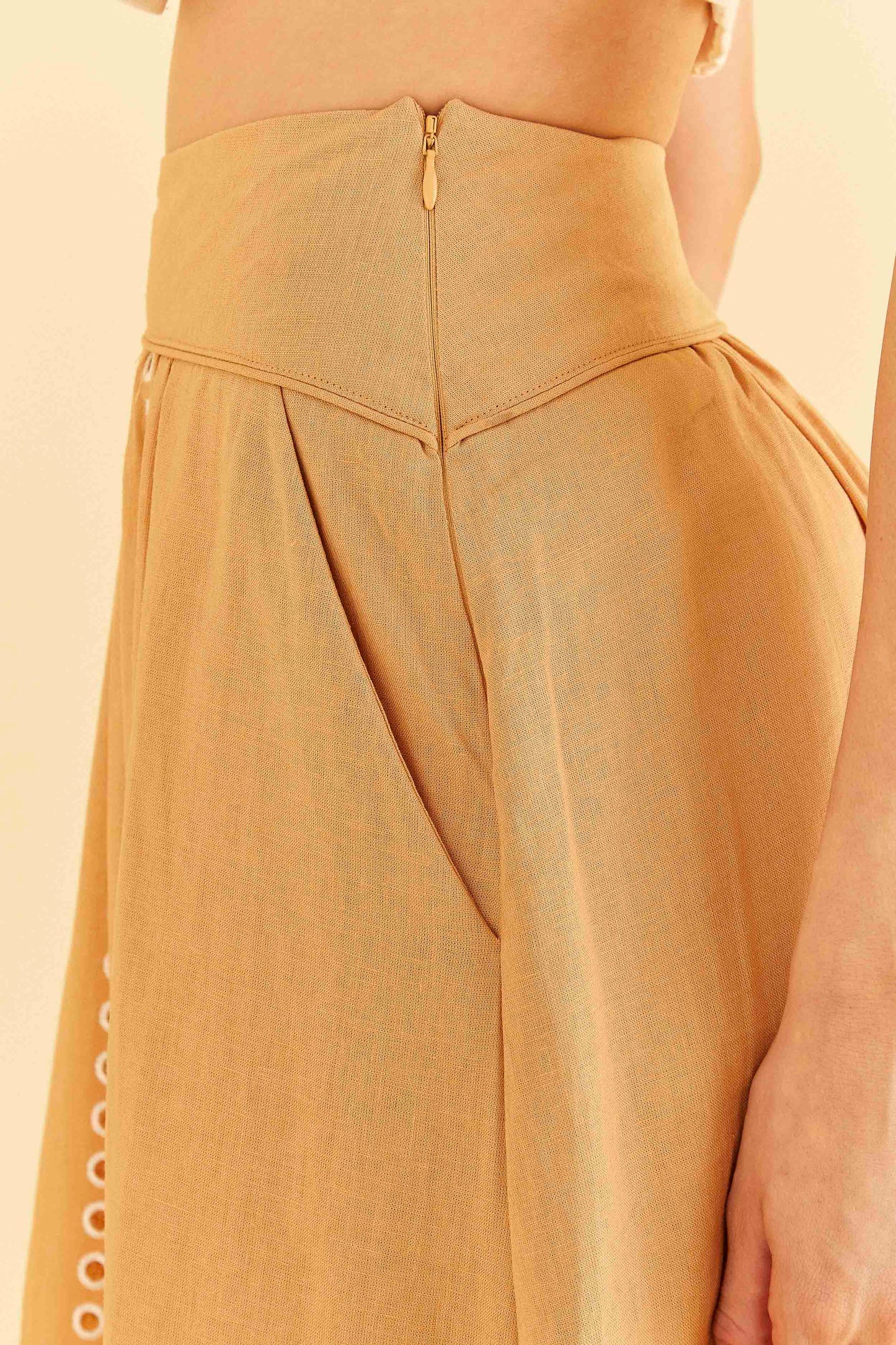 Sand Richelieu Midi Skirt | FARM Rio Online