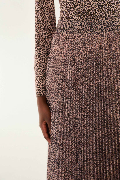 Pink Baby Leopard Pleated Maxi Skirt | FARM Rio | FARM Rio On Sale