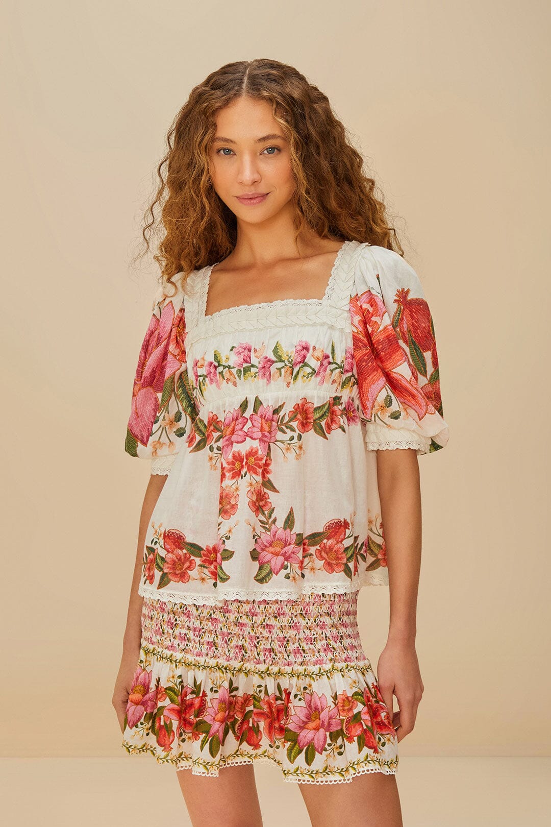 Off-White Summer Fruit Mini Skirt | FARM Rio Outlet