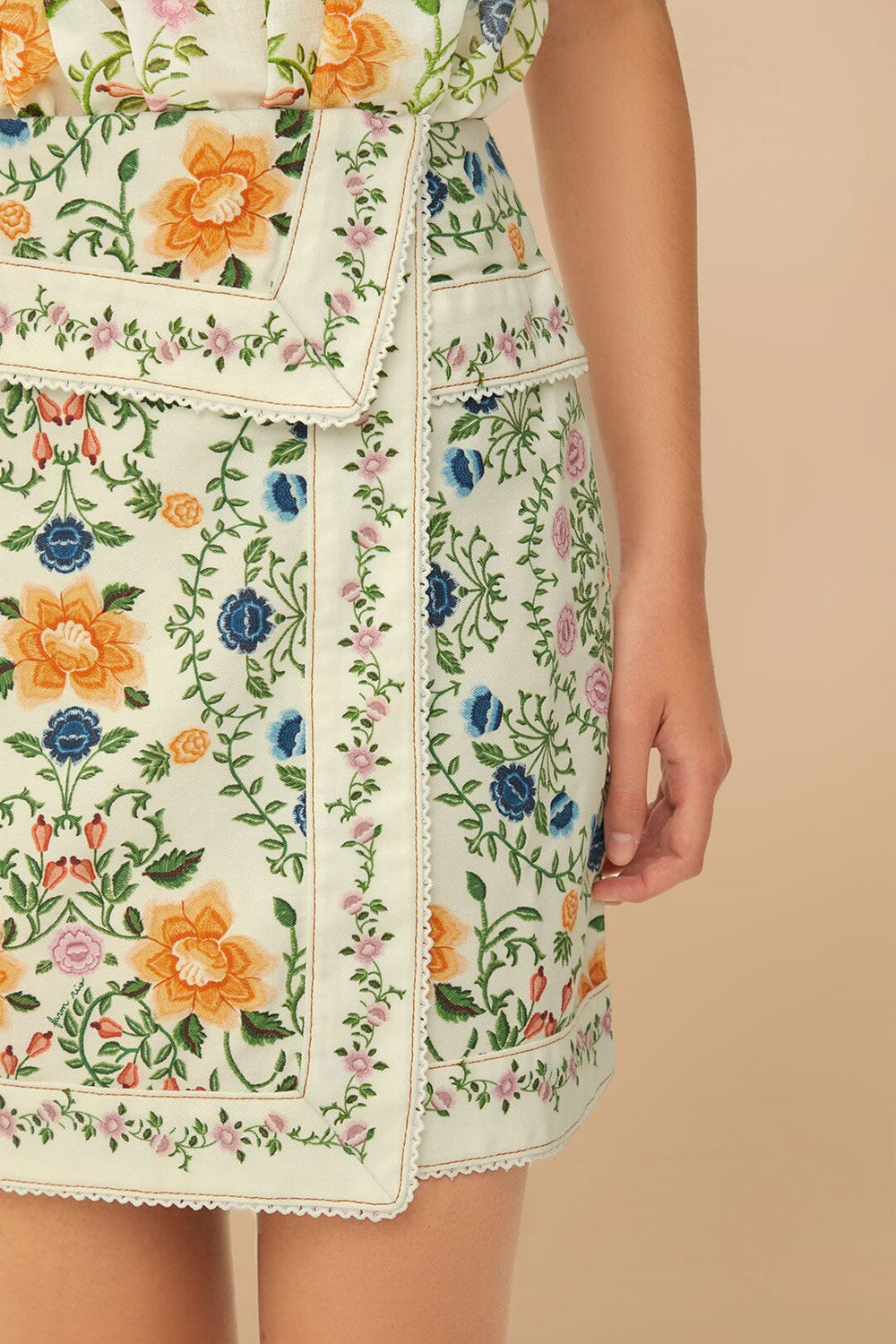 Off-White Folk Floral Mini Skirt | FARM Rio For Sale