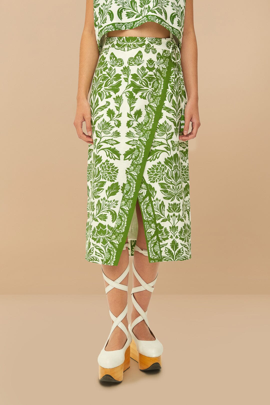 Green Delicate Tapestry LENZING™ ECOVERO™ Euroflax™ Midi Skirt | FARM Rio