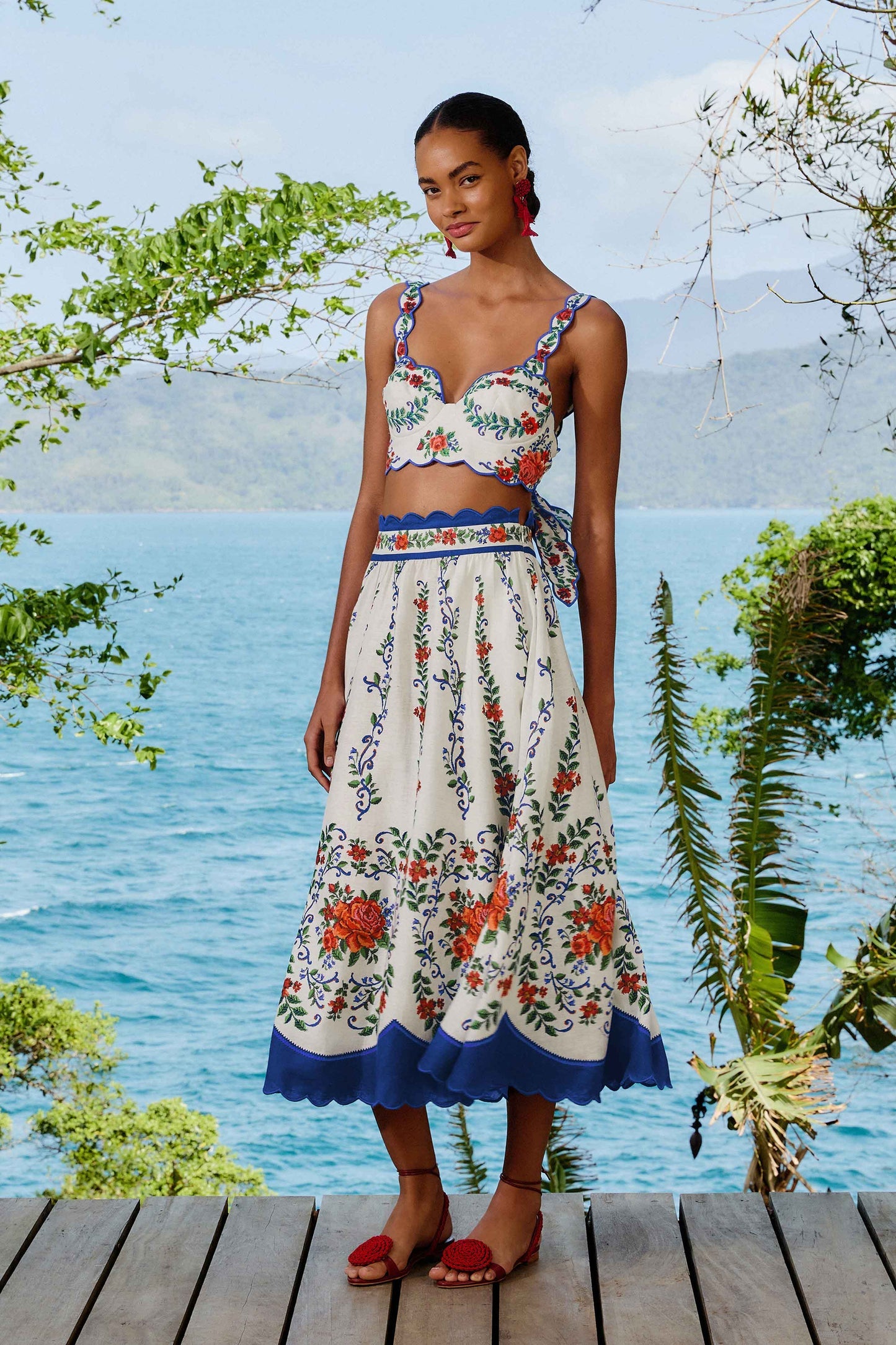 Off-White Flower Tapestry LENZING™ ECOVERO™ Euroflax™ Midi Skirt | FARM Rio US