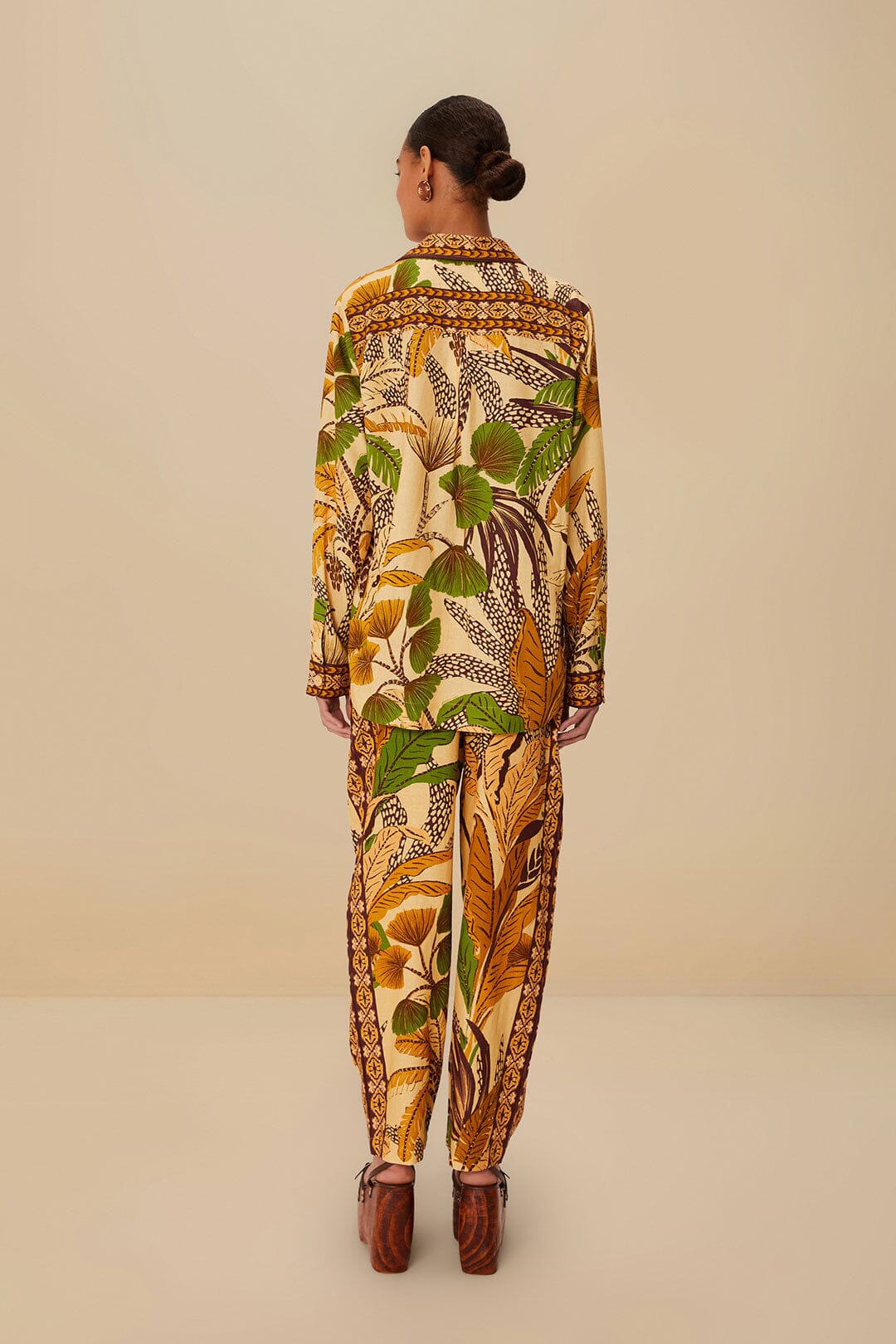 Sand Foliage Sketch LENZING™ ECOVERO™ Euroflax™ Pants | FARM Rio