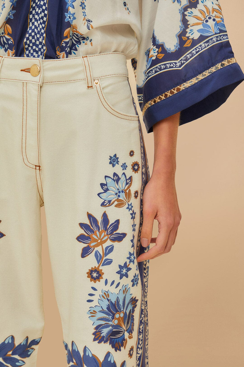 Off-White Encanto Tropical Pants | FARM Rio Online