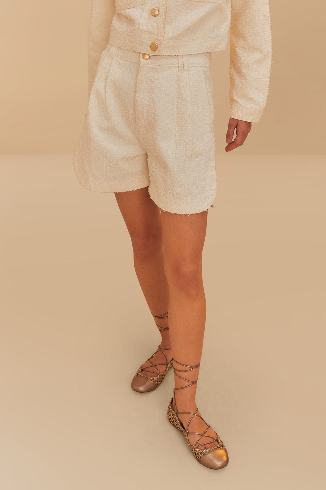 Off-White Twill Laser Pleated Shorts | FARM Rio Online