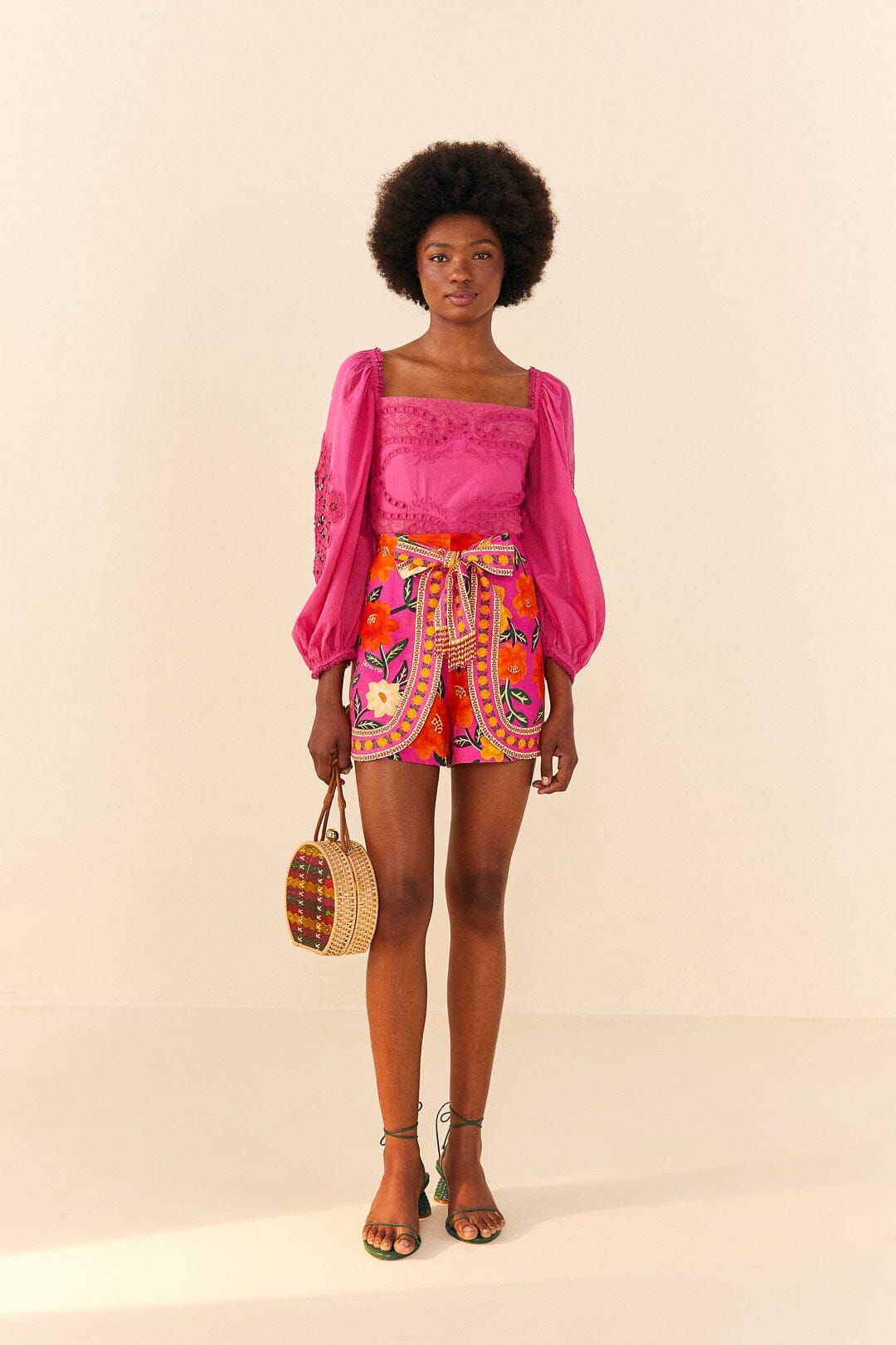 Pink Flower Tapestry Shorts | FARM Rio US