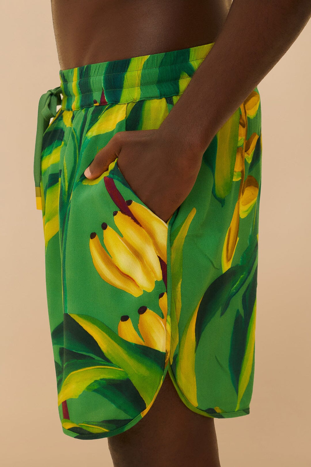 Green Banana Aquarela LENZING™ ECOVERO™ Viscose Shorts | FARM Rio Outlet