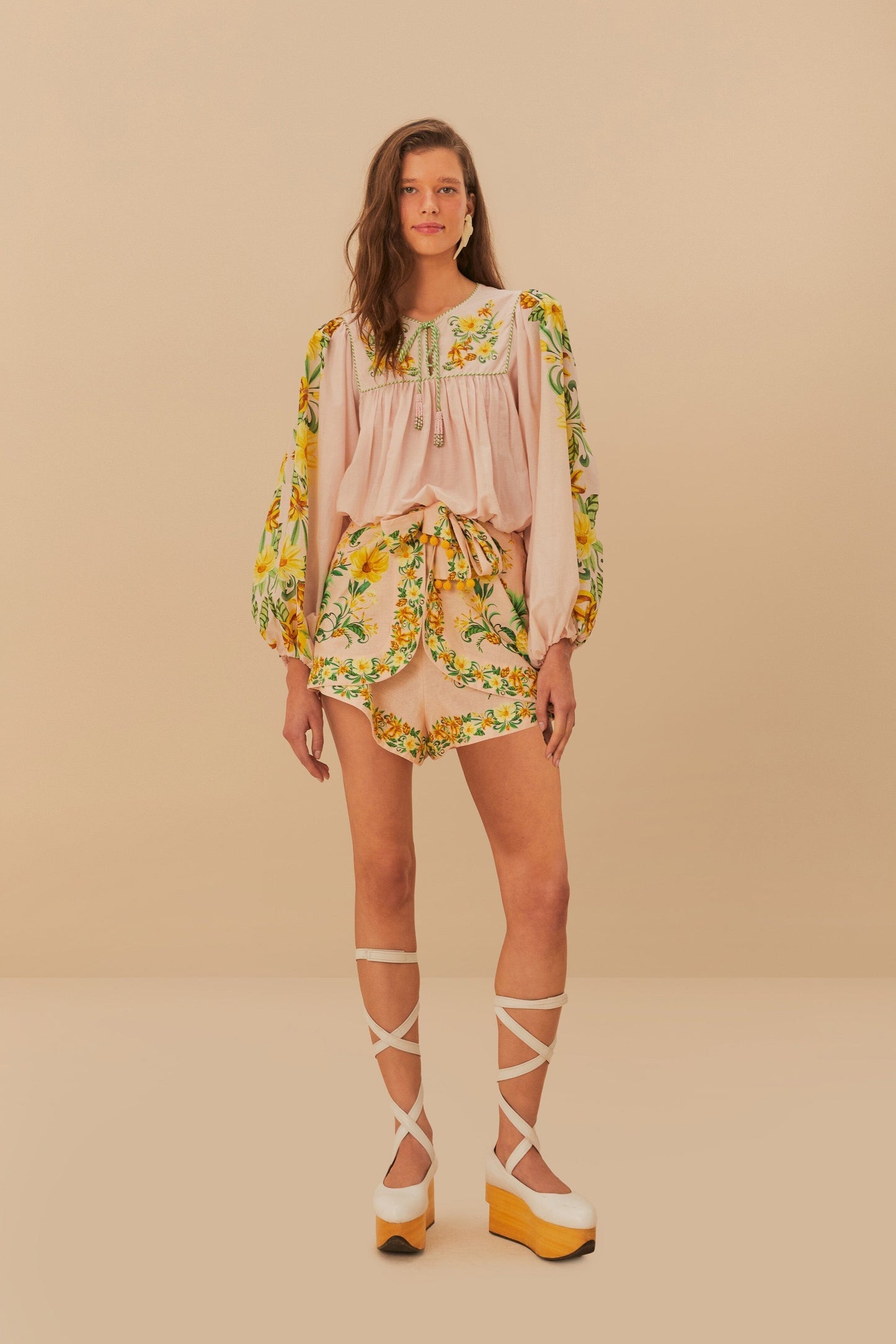 Pink Botanical Beauty LENZING™ ECOVERO™ Euroflax™ Shorts | FARM Rio On Sale