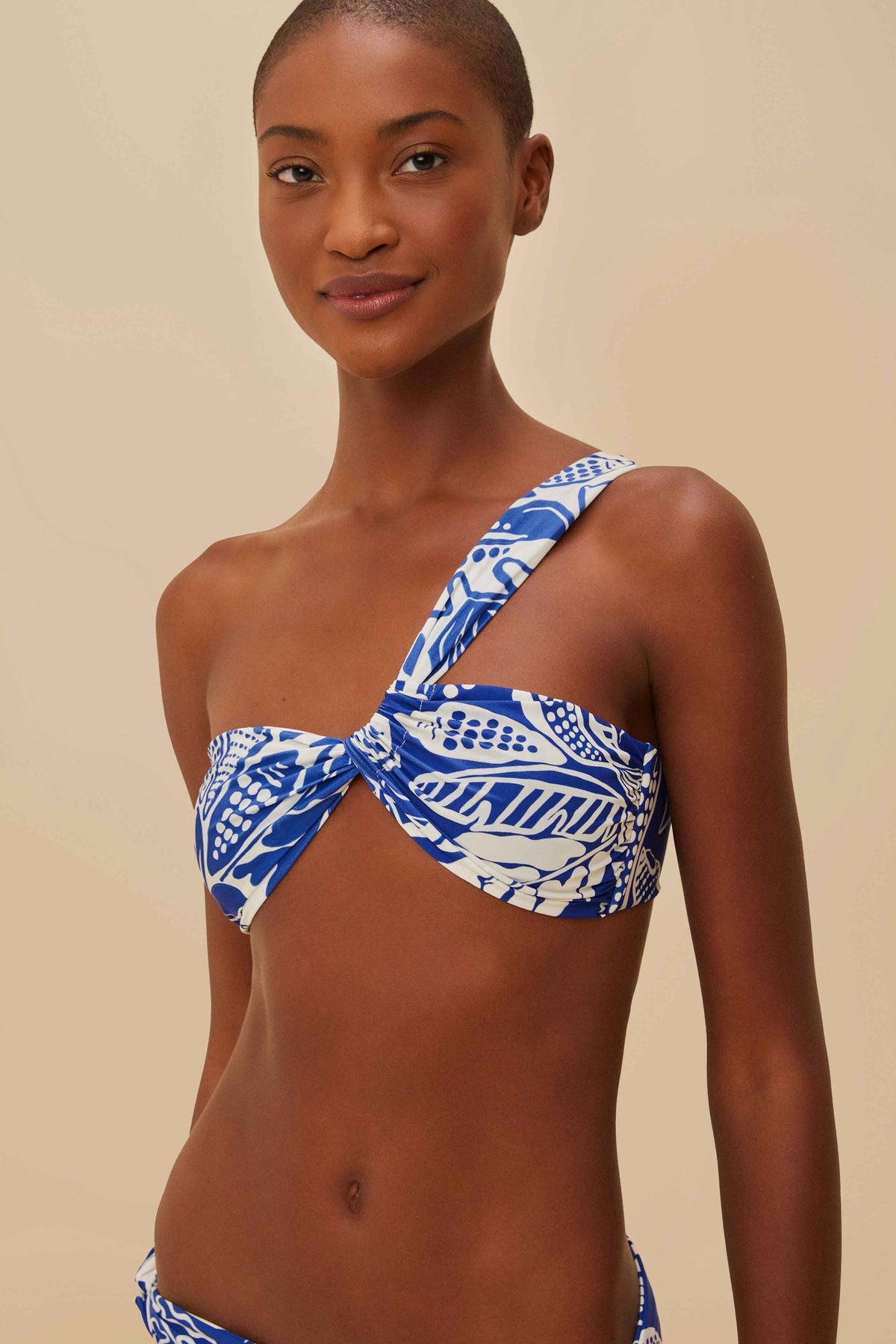 Off-White River Nature One-Shoulder Bikini Top | FARM Rio Outlet